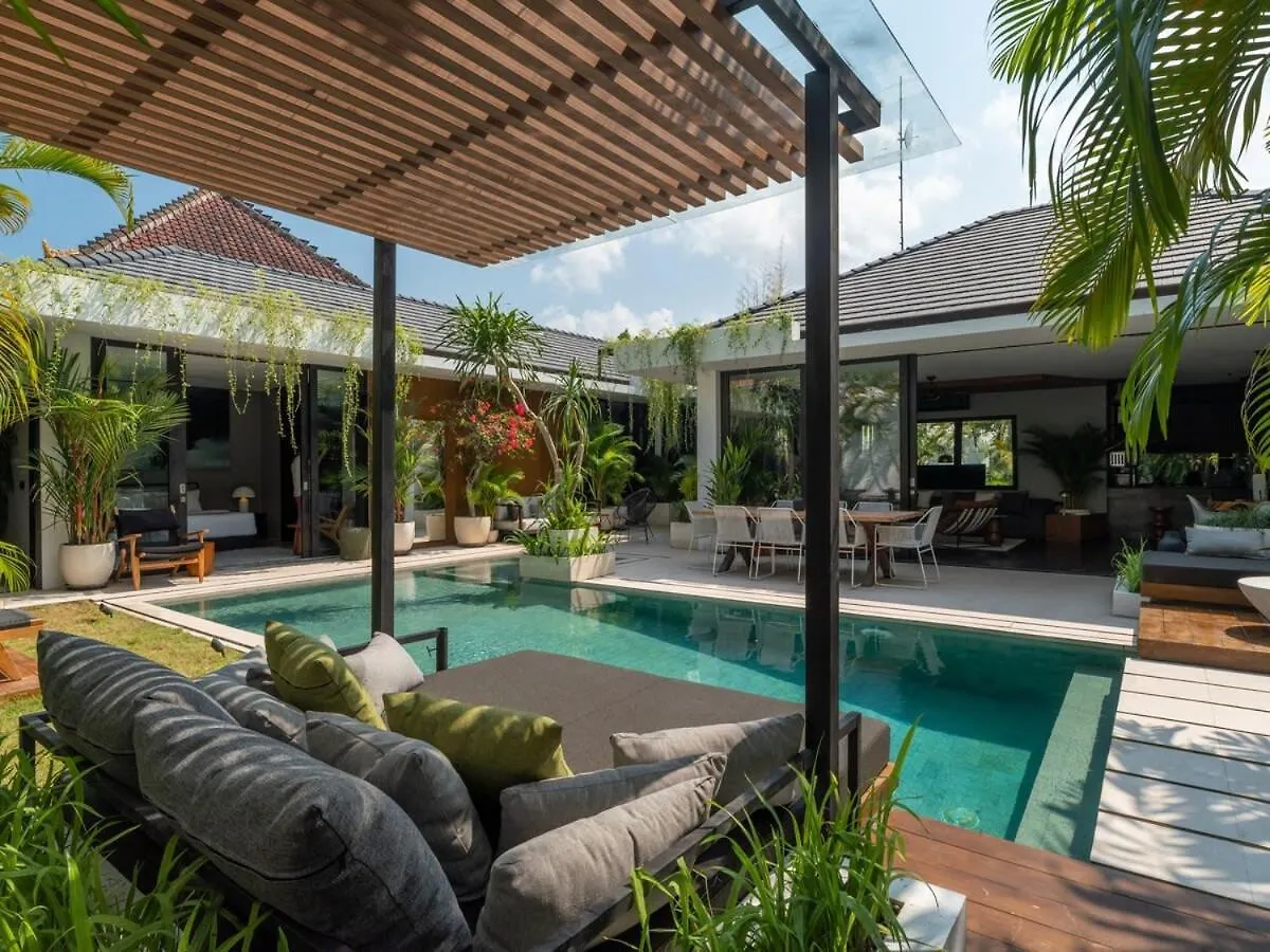 Villa Naura Umalas contacts