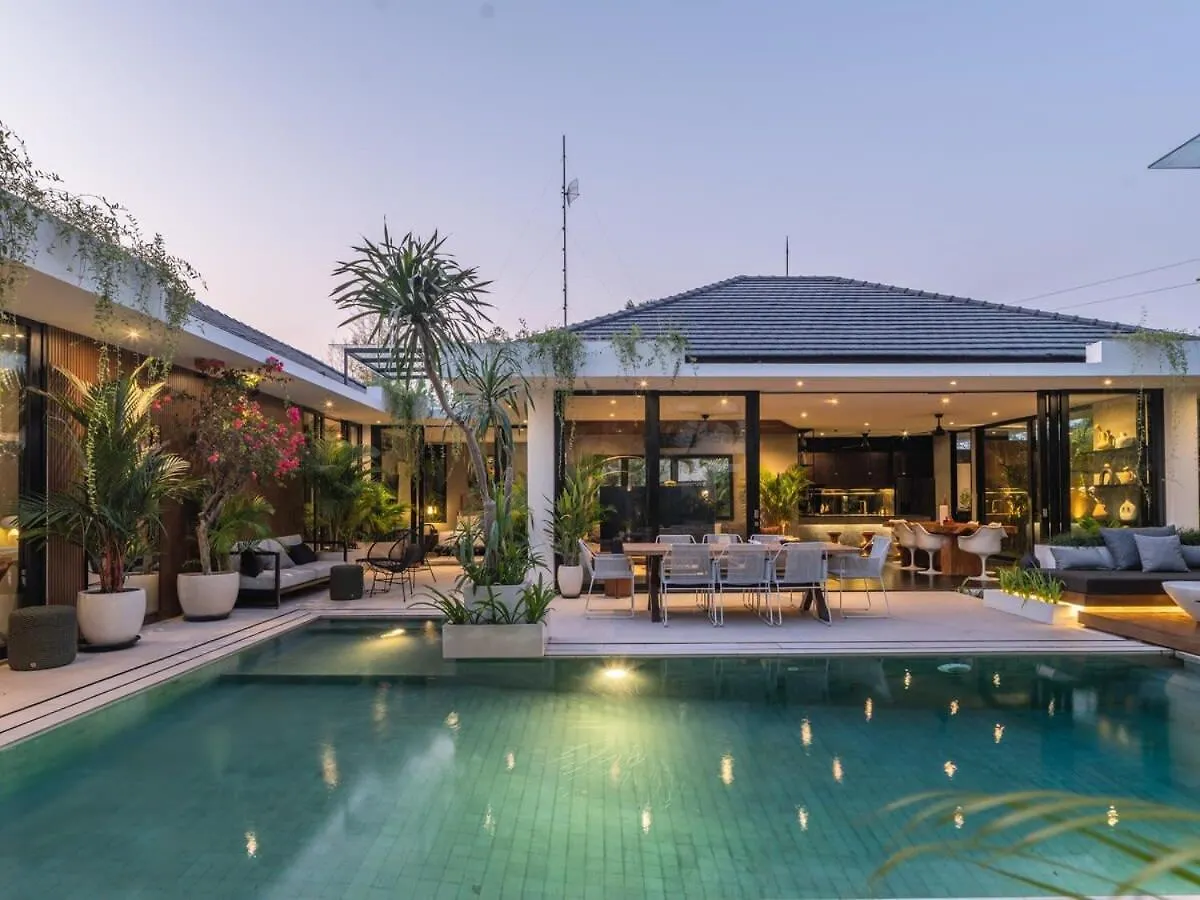 Villa Naura Umalas Dalung  Dalung (Bali)