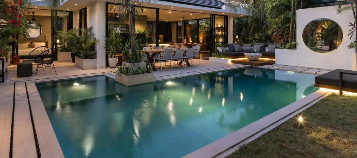 Villa Naura Umalas Dalung  Indonesia